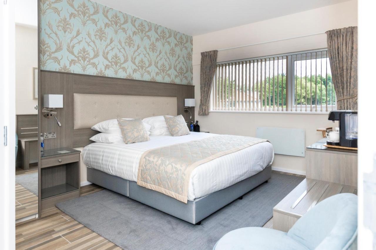 Kingfisher Hotel, Golf And Country Club Milton Keynes Dış mekan fotoğraf