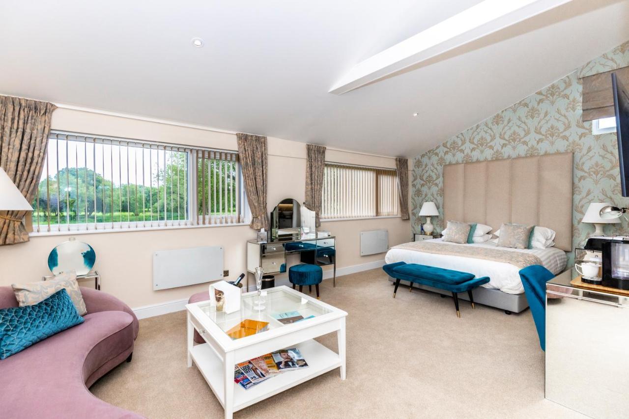Kingfisher Hotel, Golf And Country Club Milton Keynes Dış mekan fotoğraf