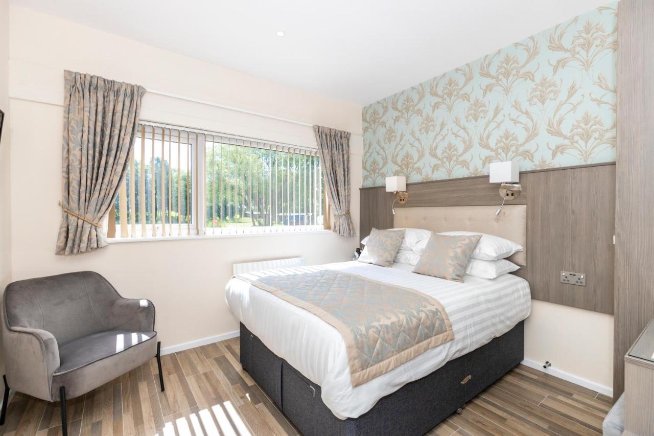 Kingfisher Hotel, Golf And Country Club Milton Keynes Oda fotoğraf
